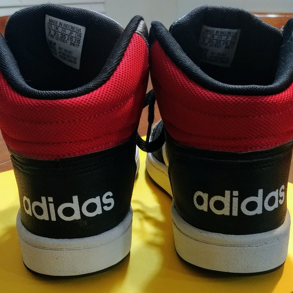 Adidas Hoops 2.0 - Picture 2 of 5